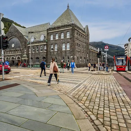 Family Friendly - Modern - Bergen